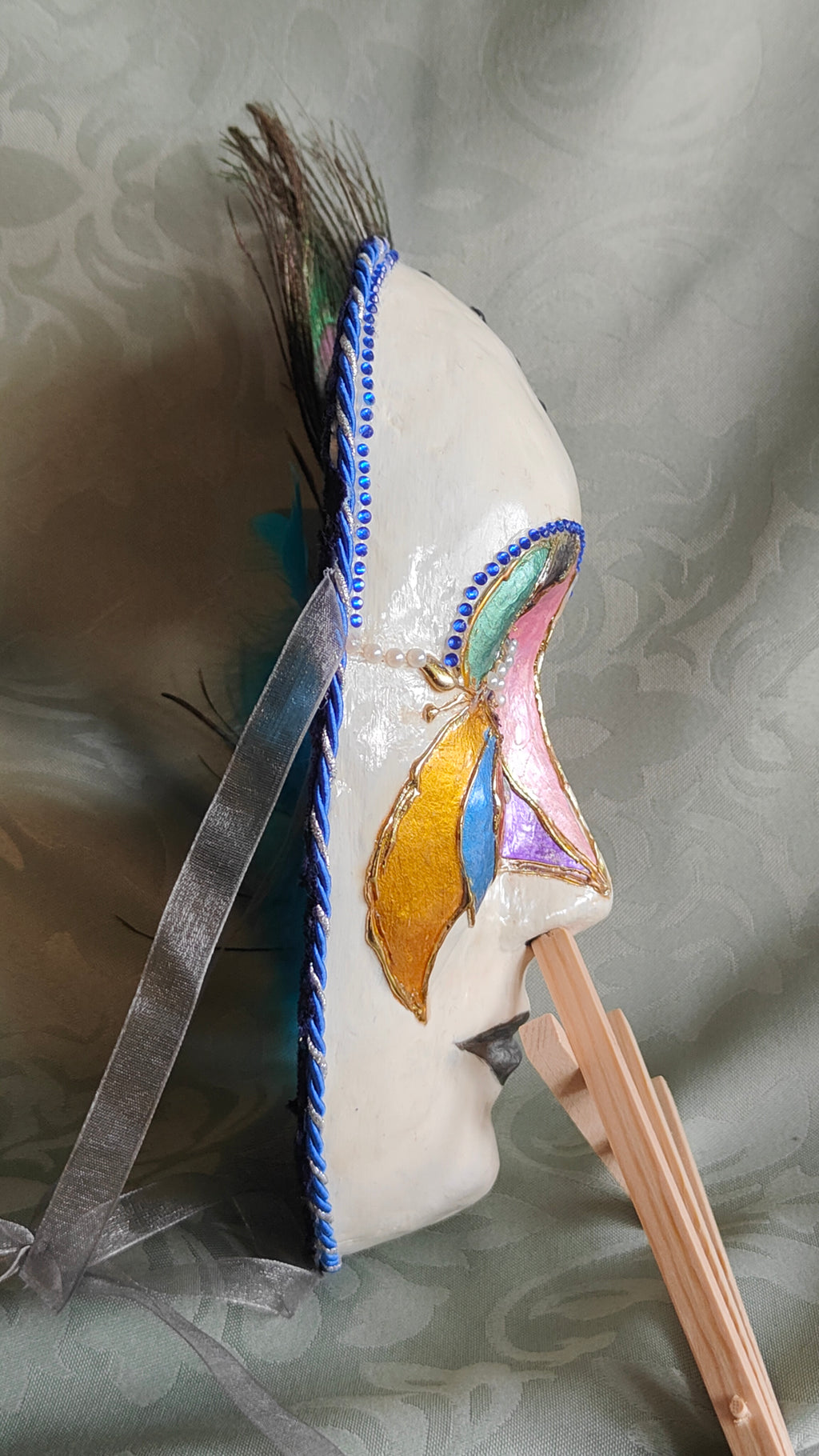 Maske "Die Persona des Pfaus"