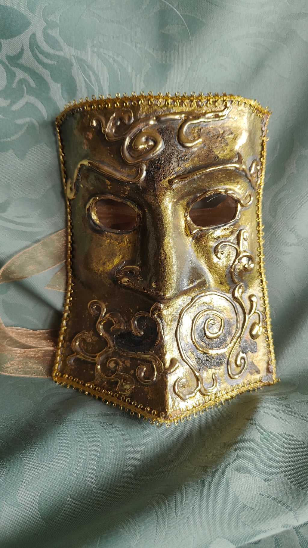 Maske "Die Träne des Midas"