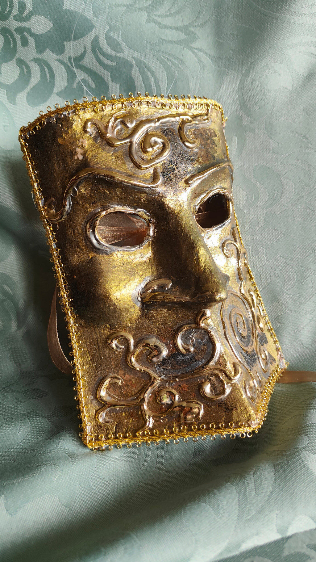Maske "Die Träne des Midas"