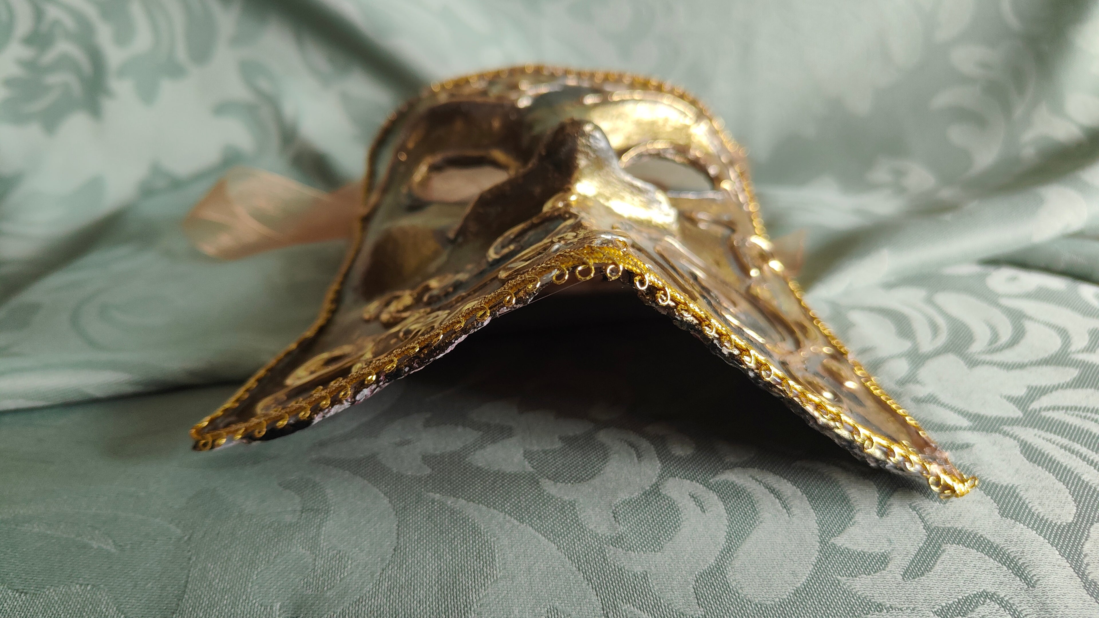 Maske "Die Träne des Midas"