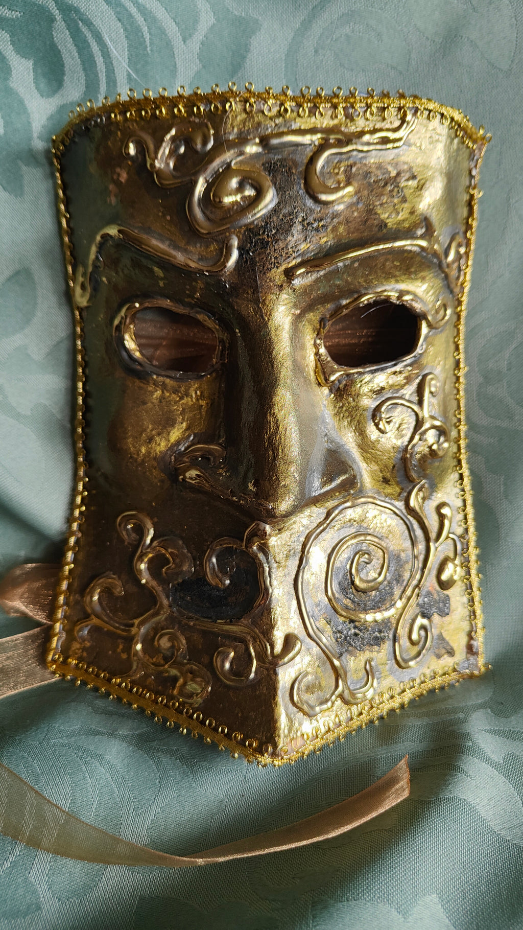 Maske "Die Träne des Midas"