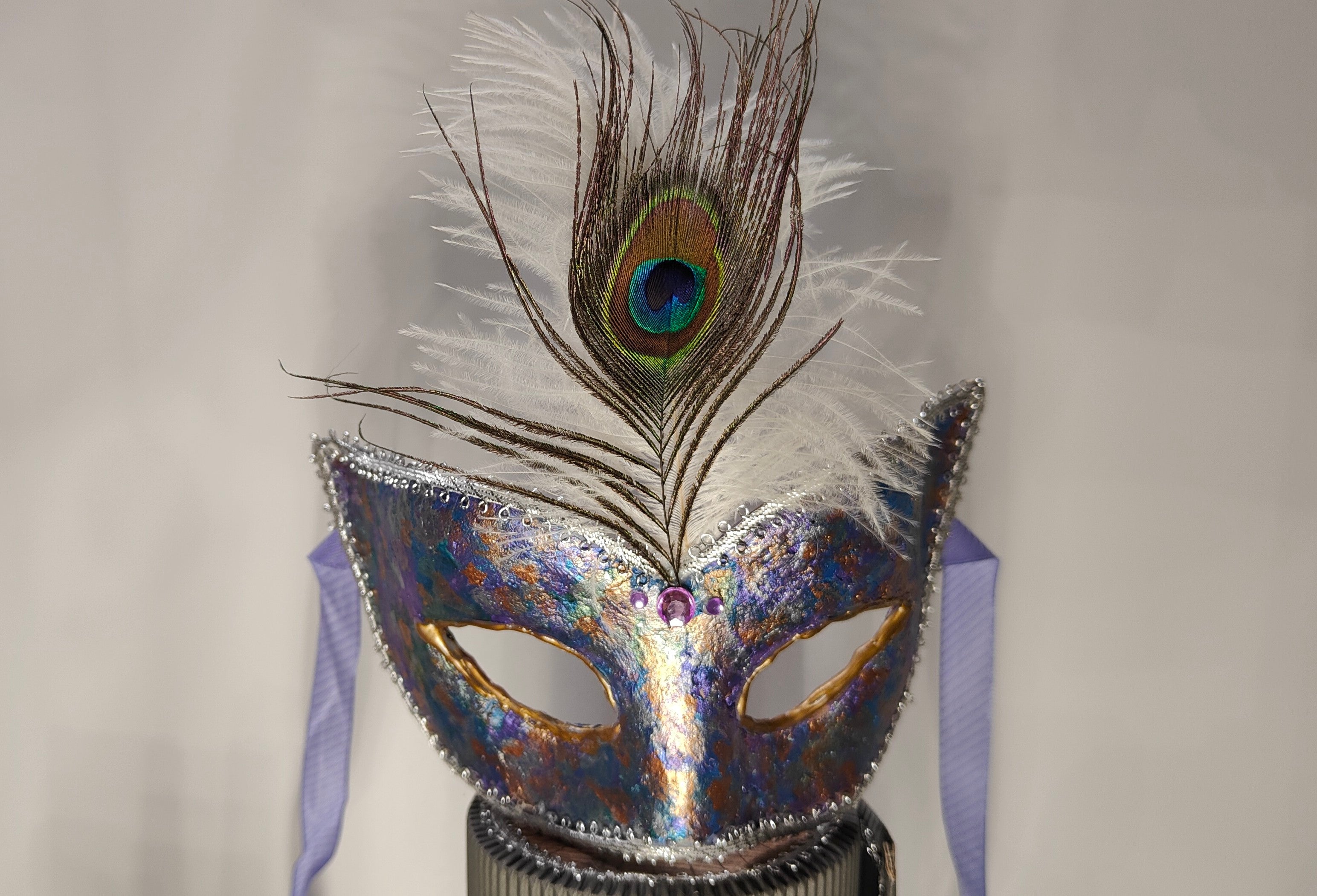 Halbmaske "Celestia" – Ein Hauch von Unendlichkeit