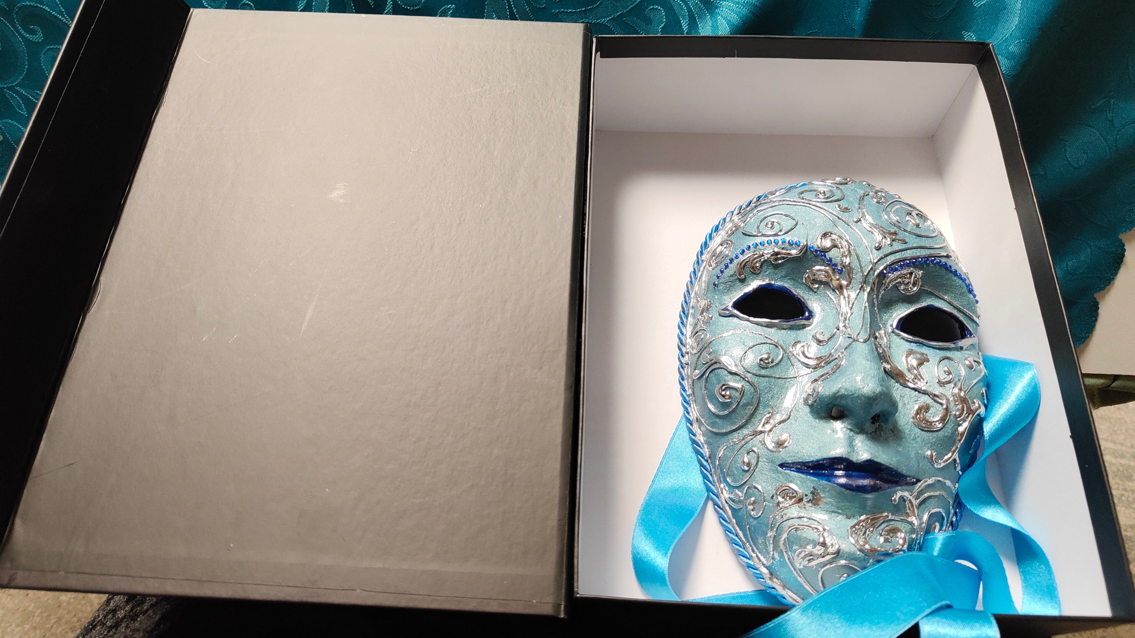 Maske "Aquamarina" - Maske der Klarheit und Tiefe