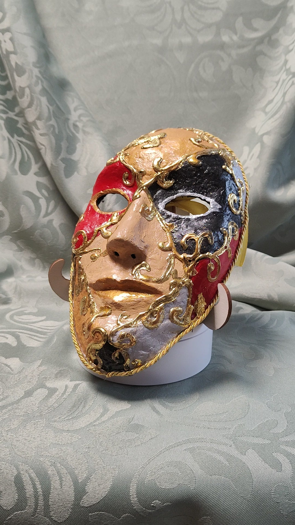 Maske "Trickster" (Die Dame) oder "Scheherazade"