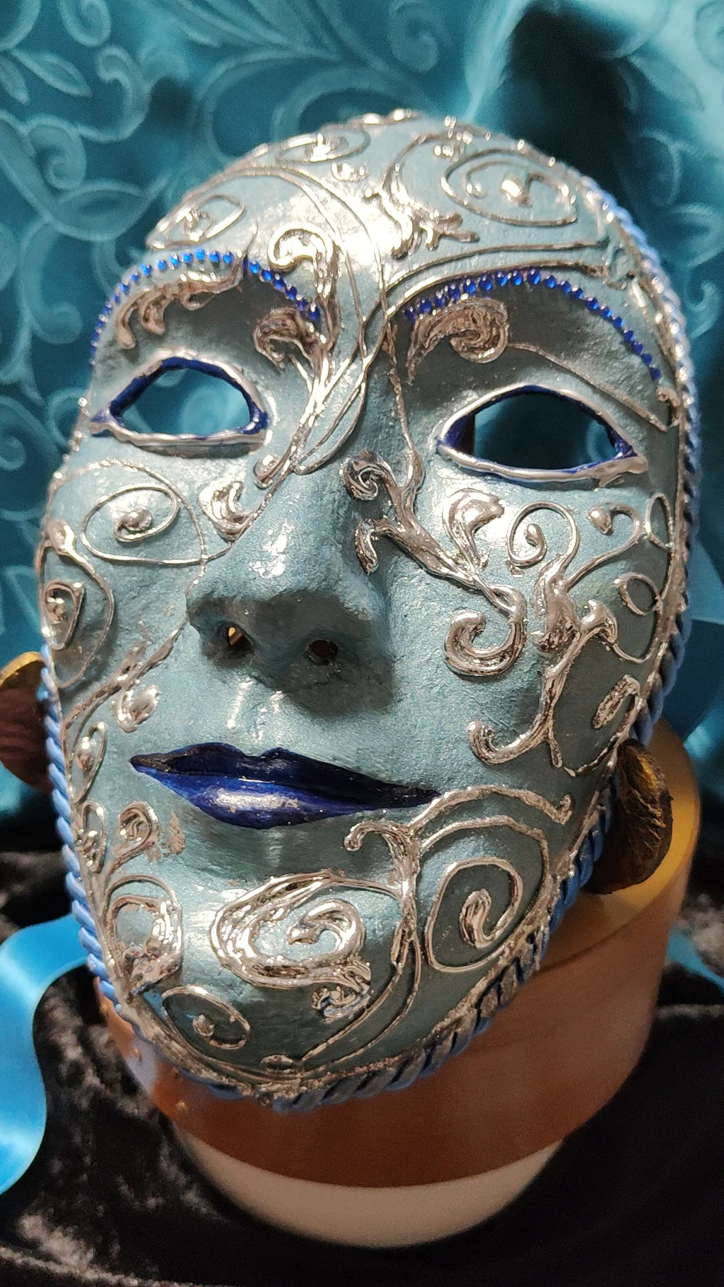 Maske "Aquamarina" - Maske der Klarheit und Tiefe