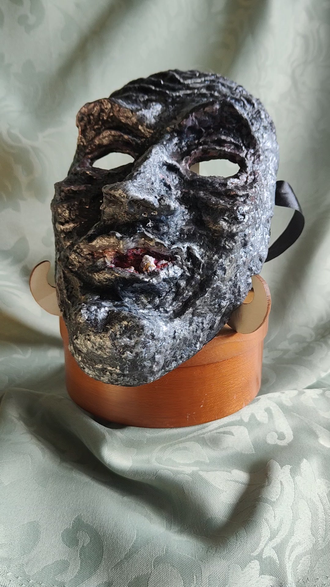 Maske Omniscia "Ich habe schon alles gesehen in diesem Leben"