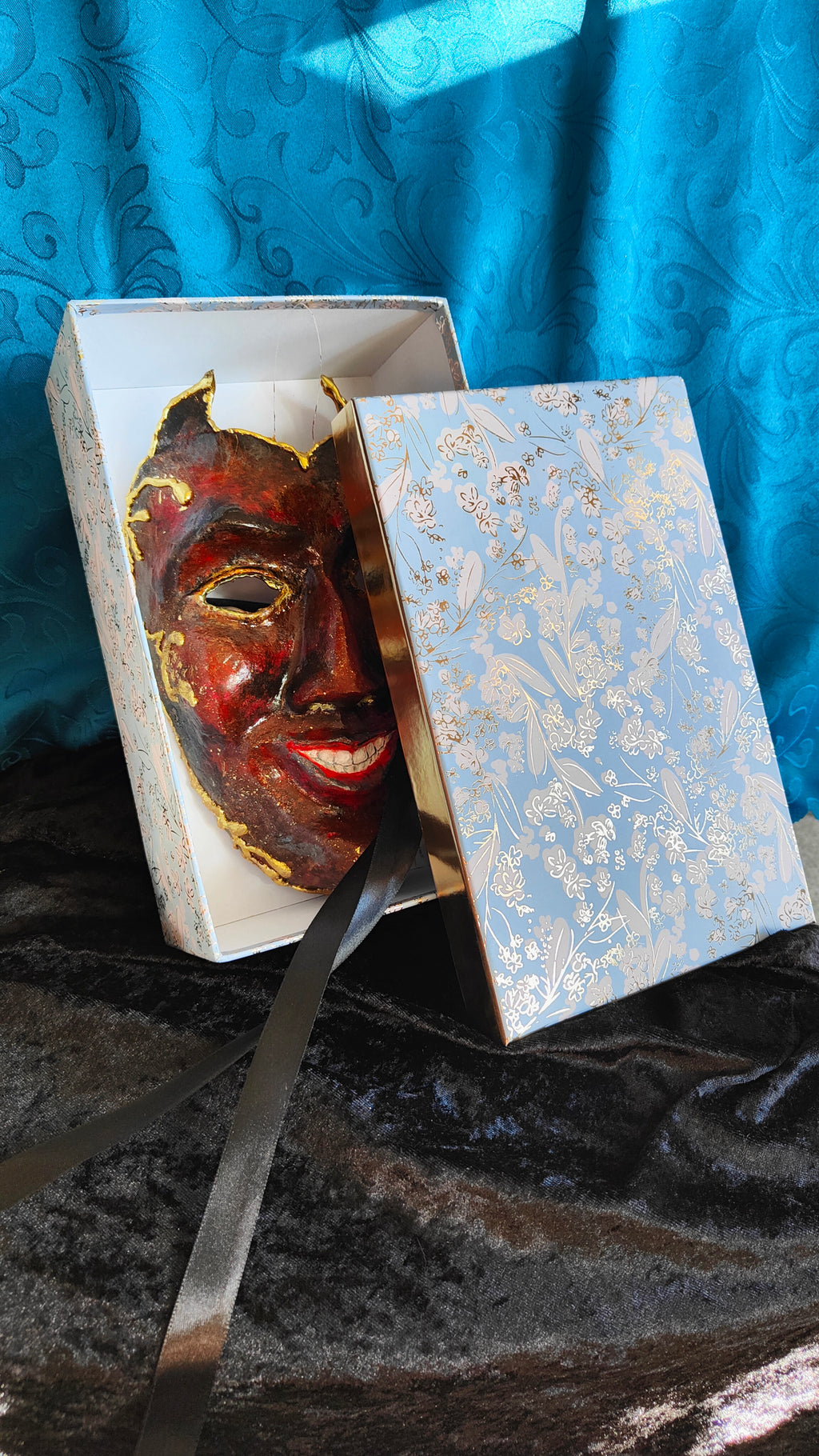 Maske "Mephisto – Das Lächeln des Schalks"